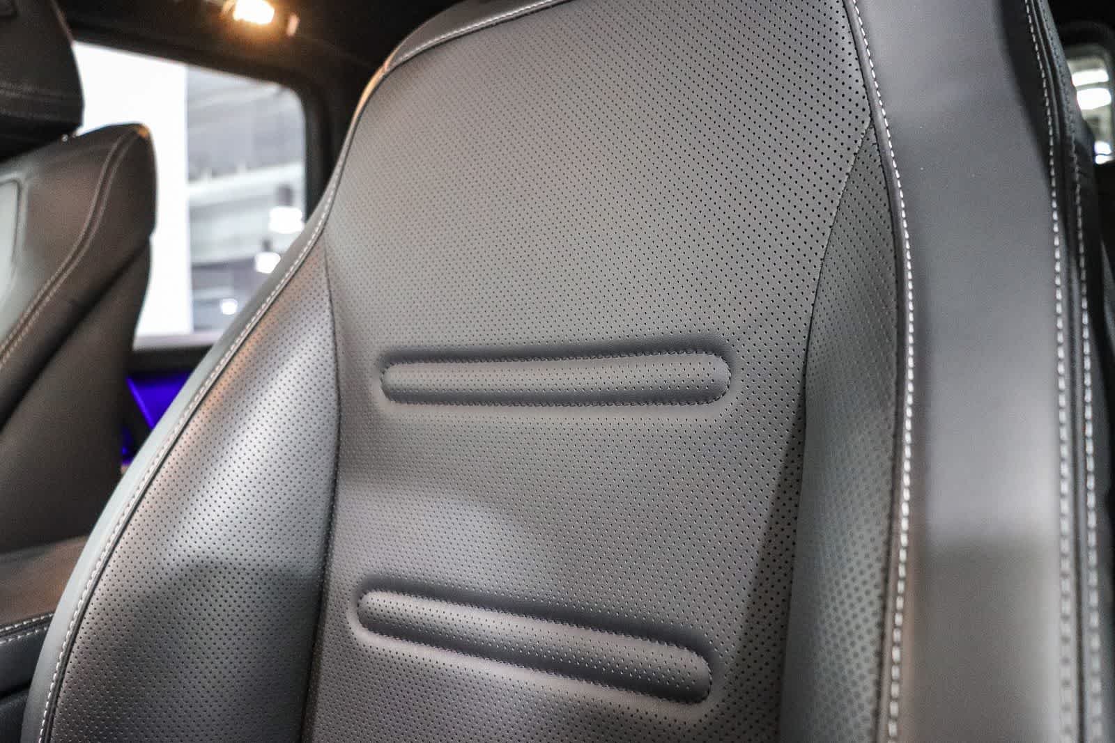 Used 2025 Obsidian Black Metallic Mercedes-Benz G 550 image 26
