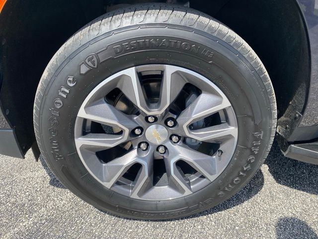 Used 2022 Gray Chevrolet LT image 12