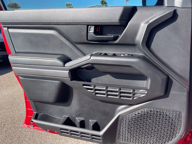 Used 2023 White Jeep Willys image 13