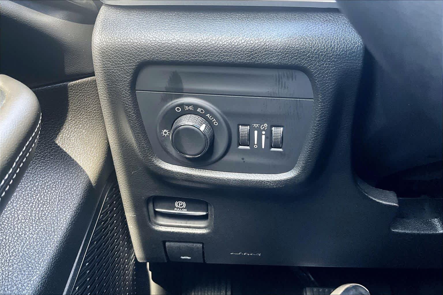 Used 2024 Bright White Clearcoat Jeep Altitude image 36