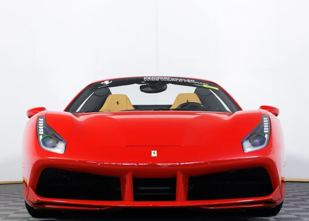 Used 2018 Red Ferrari Base image 3