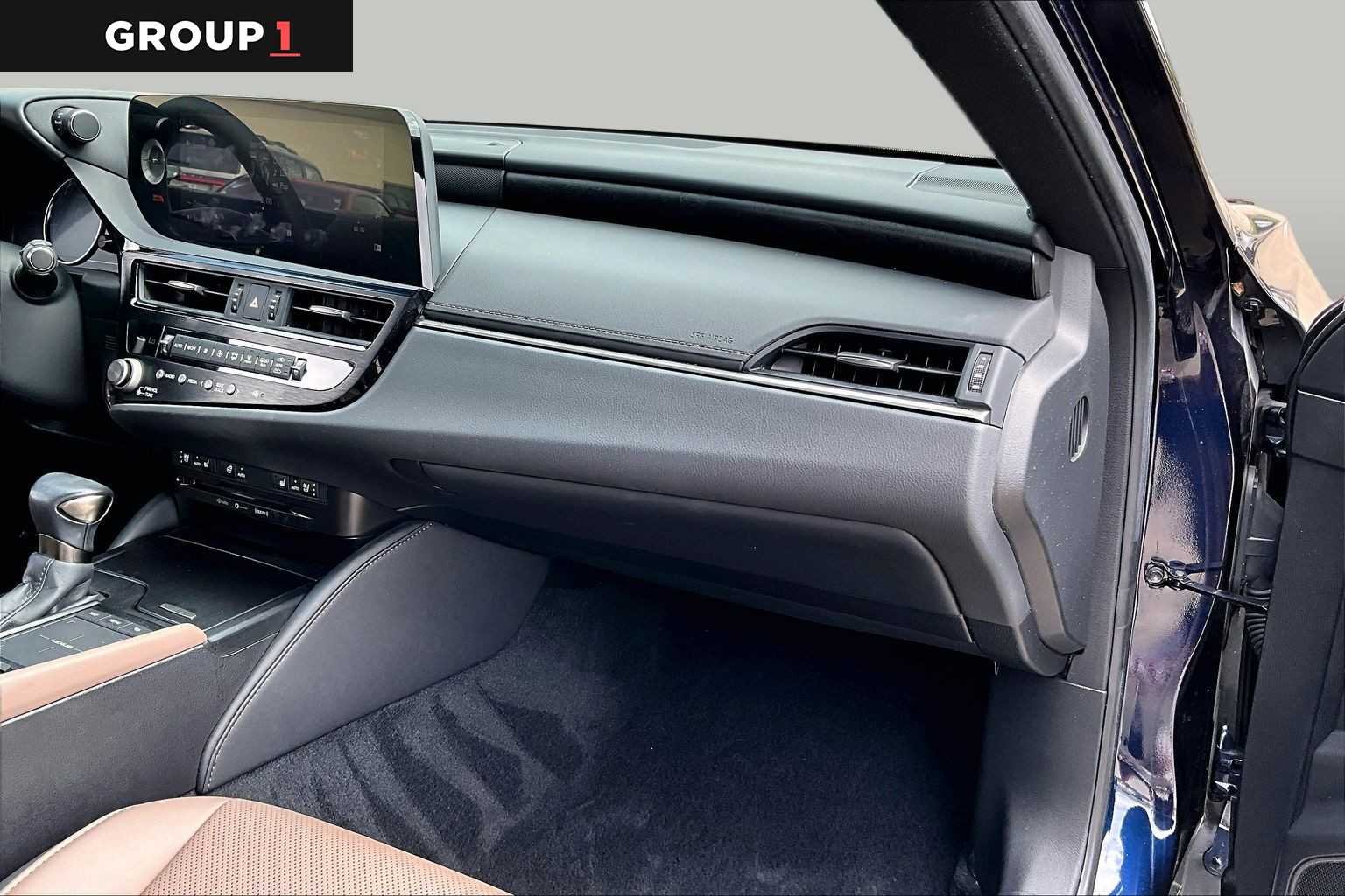 Used 2022 Nightfall Mica Lexus  image 16