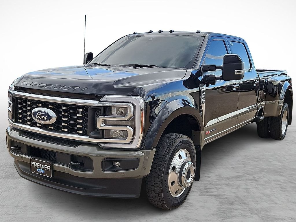 Used 2026 Agate Black Metallic Ford King Ranch image 5