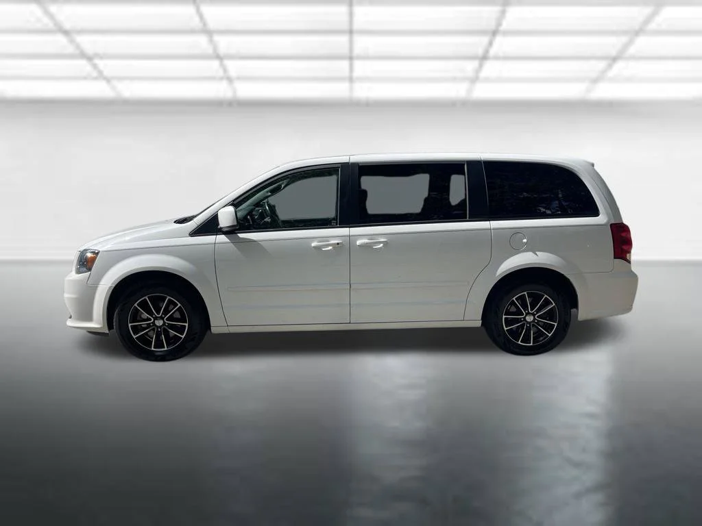 Used 2017 White Dodge SE Plus image 2