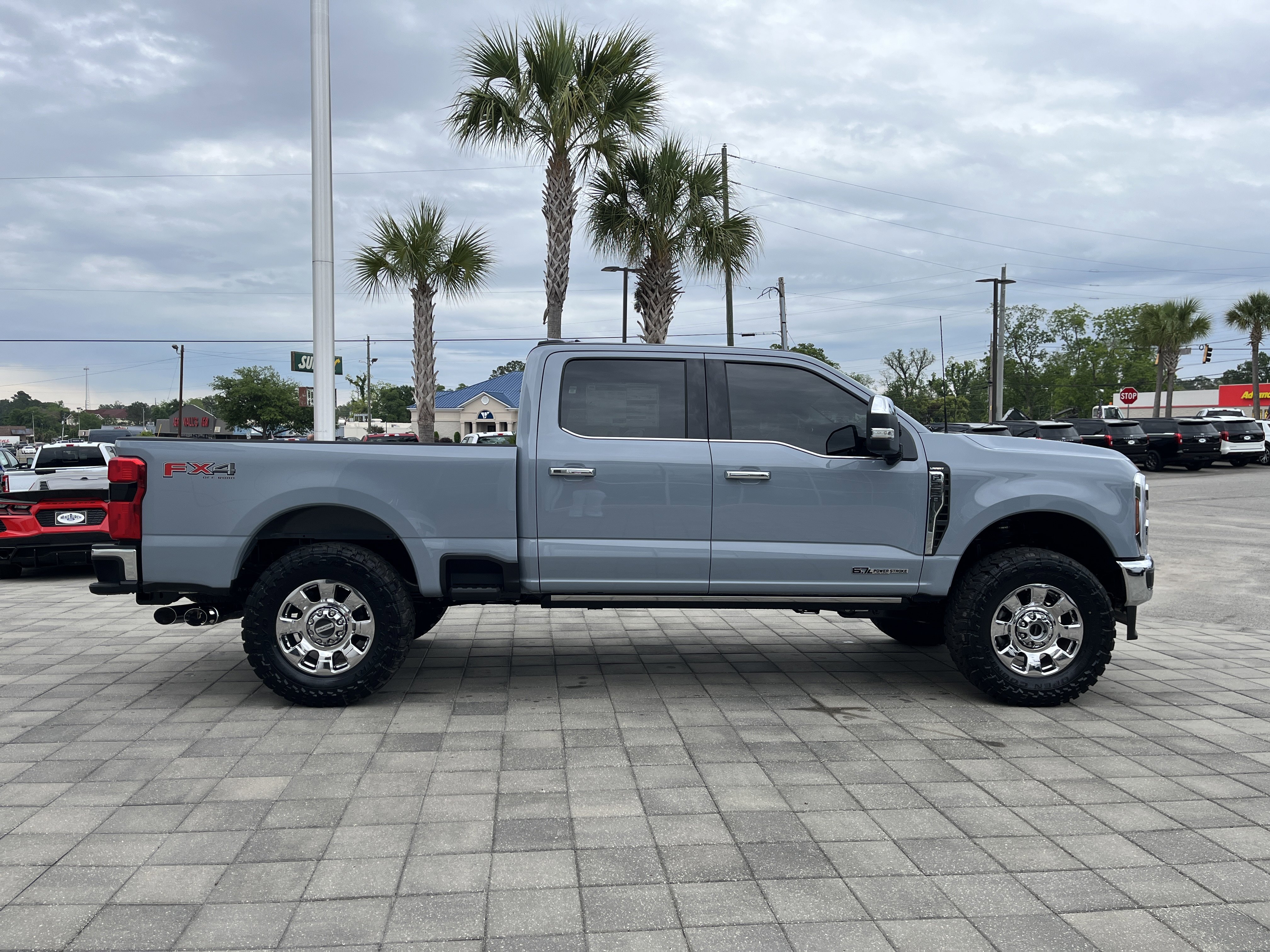 New 2026 Glacier Gray Metallic Tri-Coat Ford F-250® Lariat® image 6