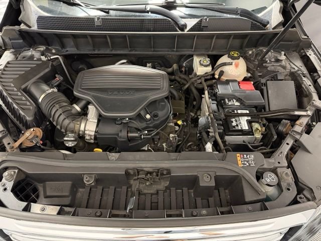 Certified Used 2017 Iridium Metallic GMC SLT-1 image 47