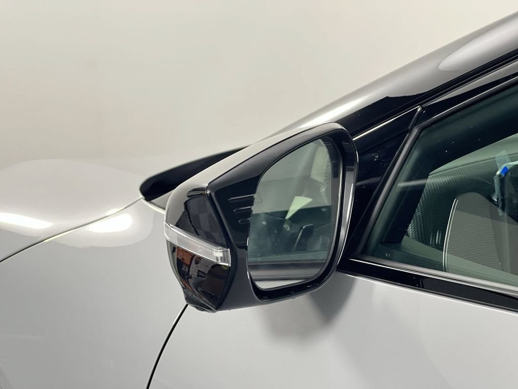 New 2026 Wolf Gray Kia GT-LINE image 12