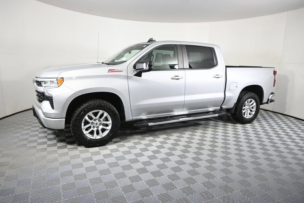 Used 2022 Chevrolet Silverado 1500 RST with VIN 1GCUDEET4NZ563819 for sale in Forest Lake, Minnesota