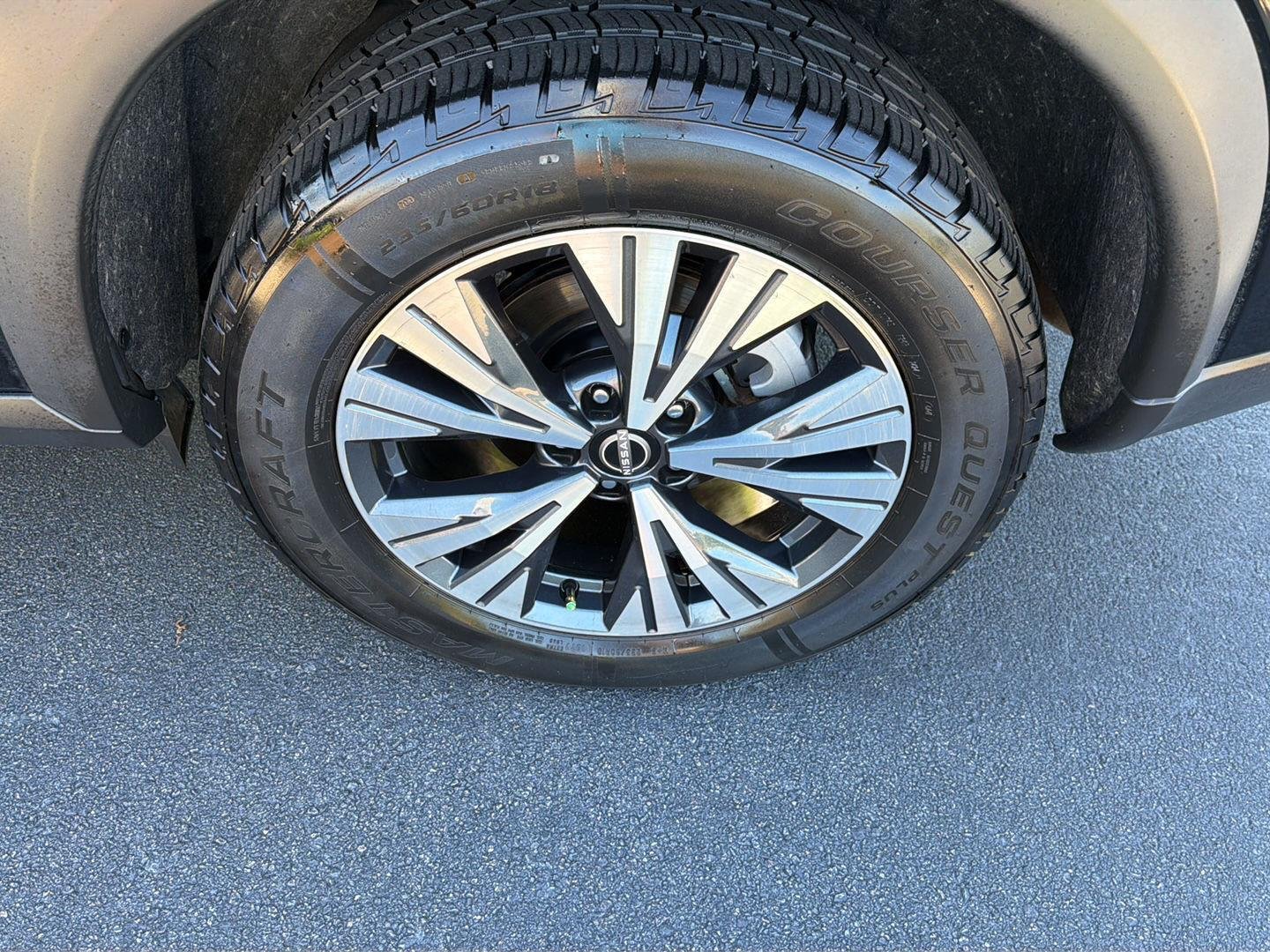 Used 2023 Super Black Nissan SV image 36