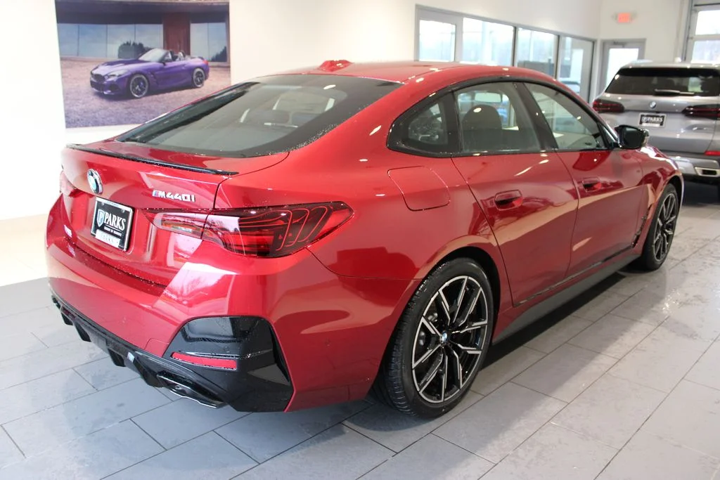 New 2026 Vegas Red Metallic BMW M440i xDrive image 17