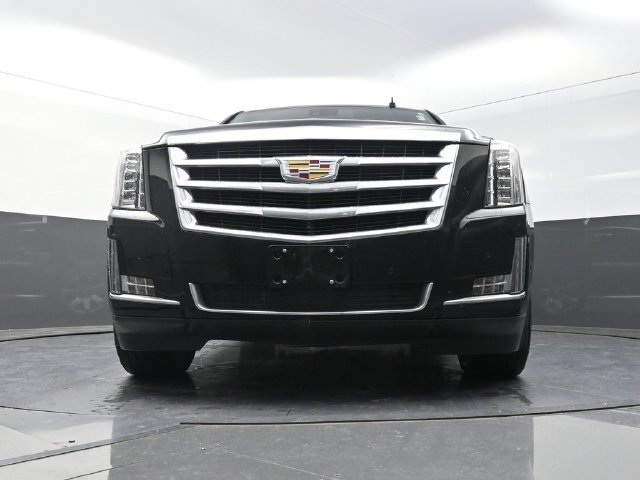 Used 2020 Black Cadillac Premium image 33