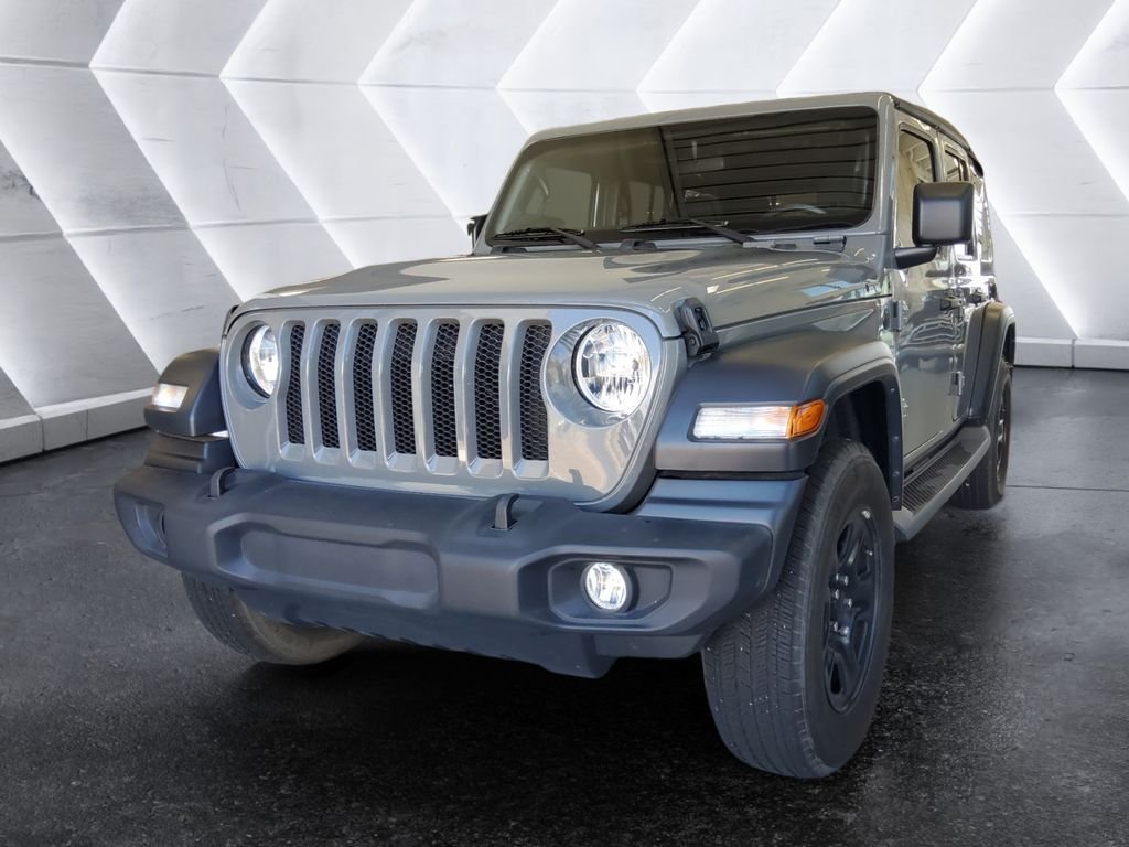 Used 2022 Gray Jeep Unlimited Sport image 3