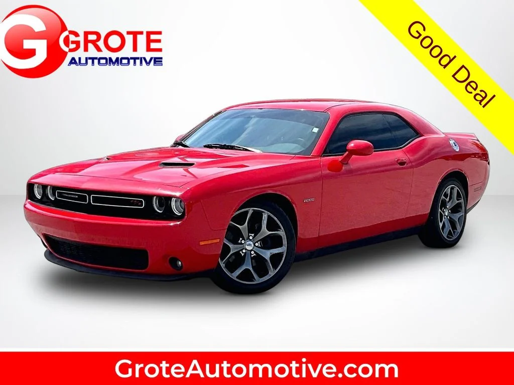 Used 2015 Red Dodge R/T image 1