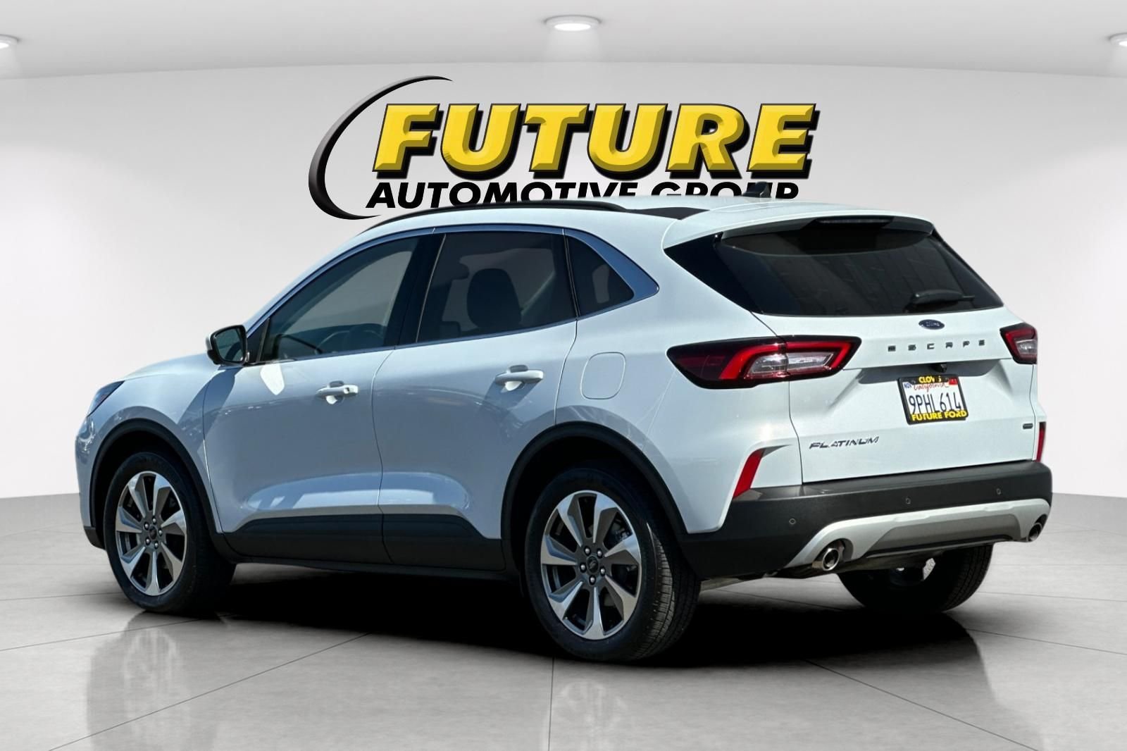 Used 2025 Silver Ford Platinum image 5