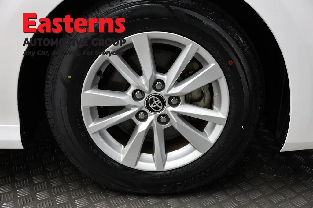 Used 2025 White Toyota LE image 29