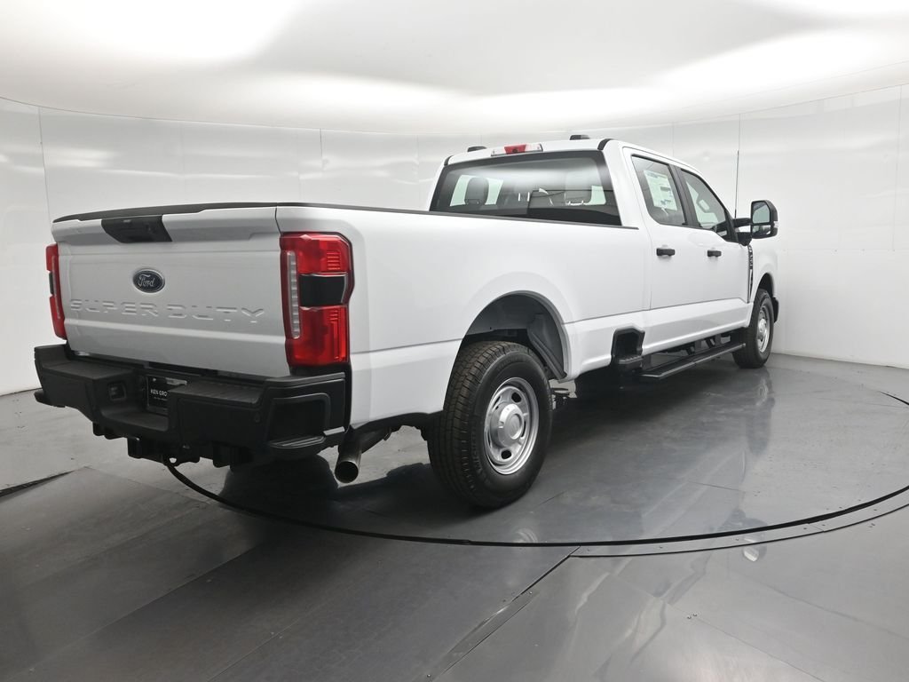 New 2026 Oxford White Ford XL image 22