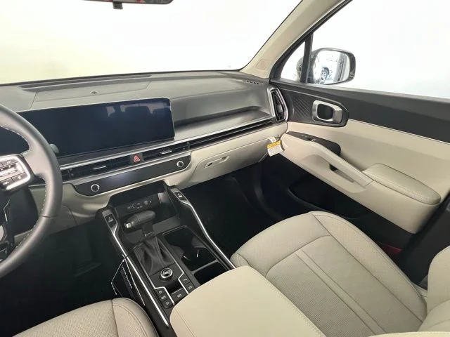 2025 Kia Sorento S - Photo 42