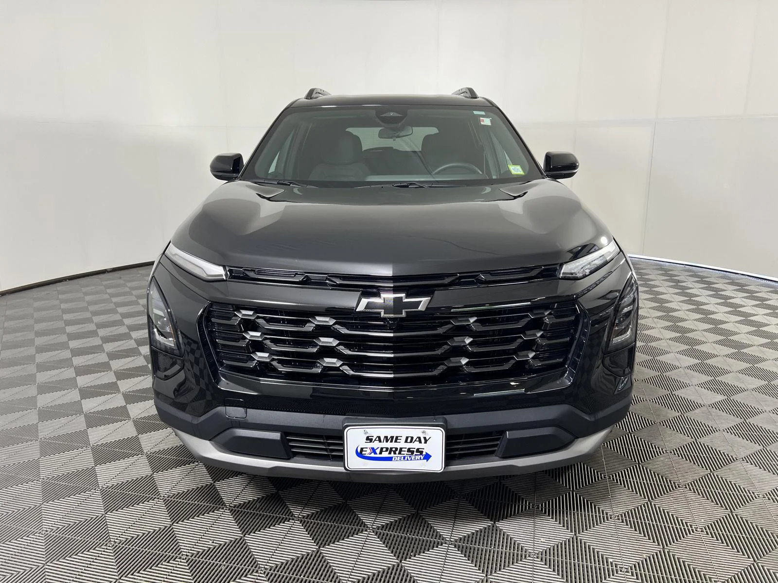 Used 2026 Mosaic Black Metallic Chevrolet AWD LT image 28