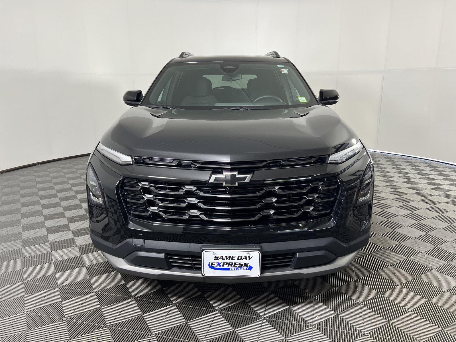 Used 2026 Mosaic Black Metallic Chevrolet AWD LT image 28