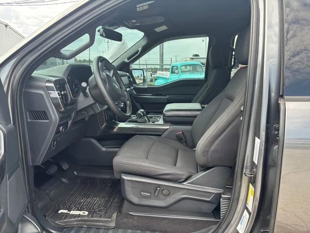 Used 2023 Gray Ford XLT image 9