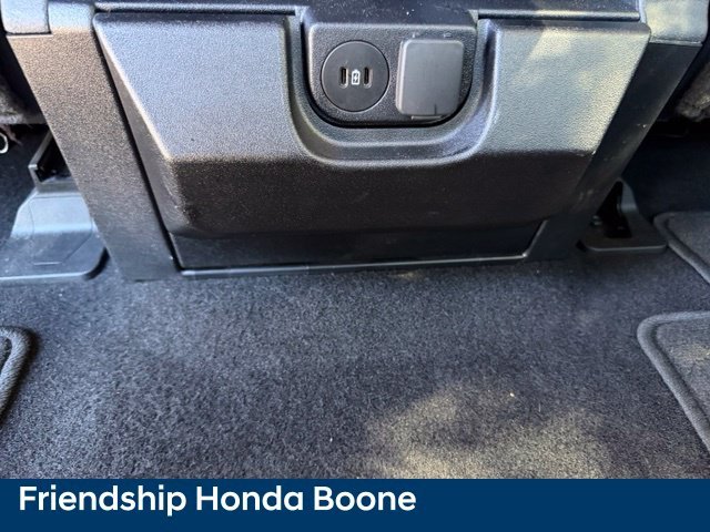 Used 2025 White Ford XLT image 38