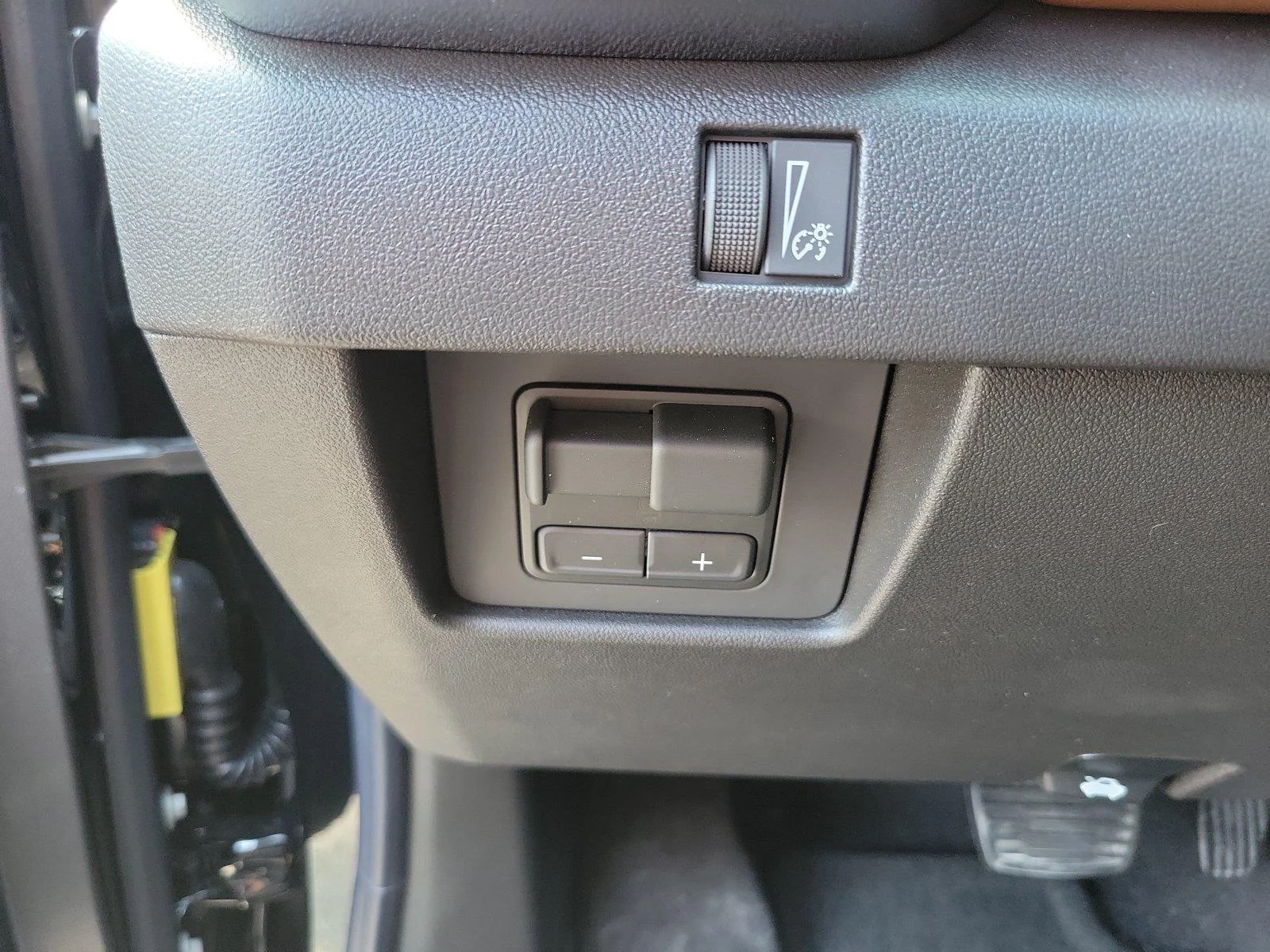 2026 GMC Canyon AT4 - Photo 22