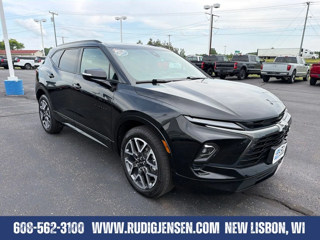 Used 2025 Black Chevrolet RS image 7