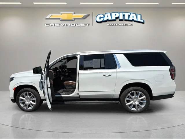 Used 2024 Iridescent Pearl Tricoat Chevrolet High Country image 3