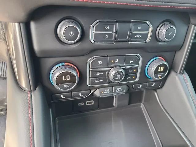 Used 2024 Summit White Chevrolet RST image 33