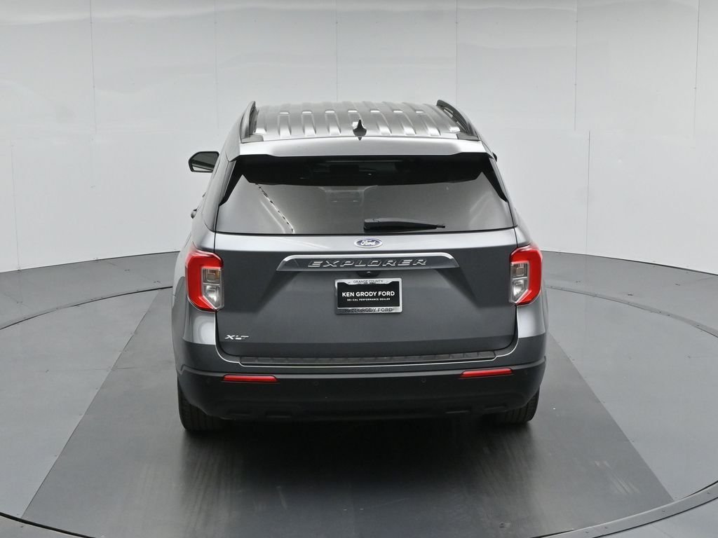 Certified Used 2023 Gray Ford XLT image 40