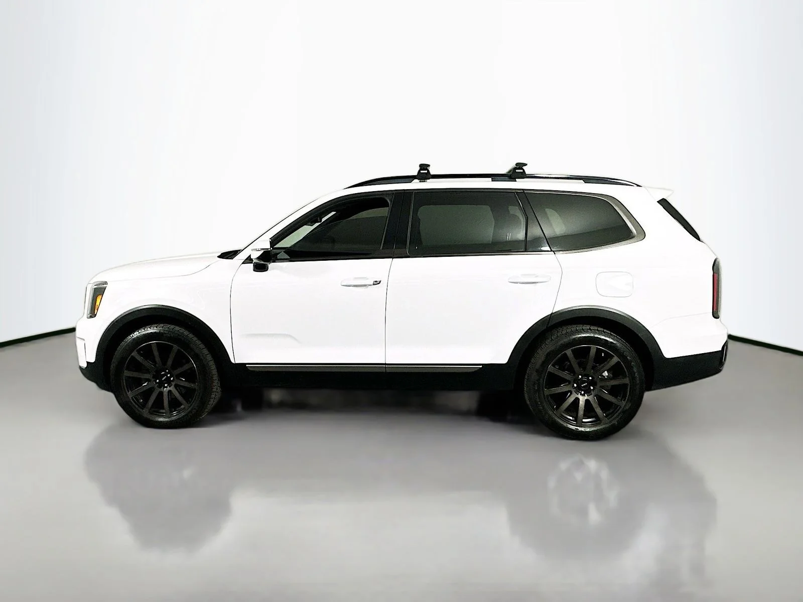 Used 2023 Glacial White Pearl Kia SX-Prestige X-Pro image 5
