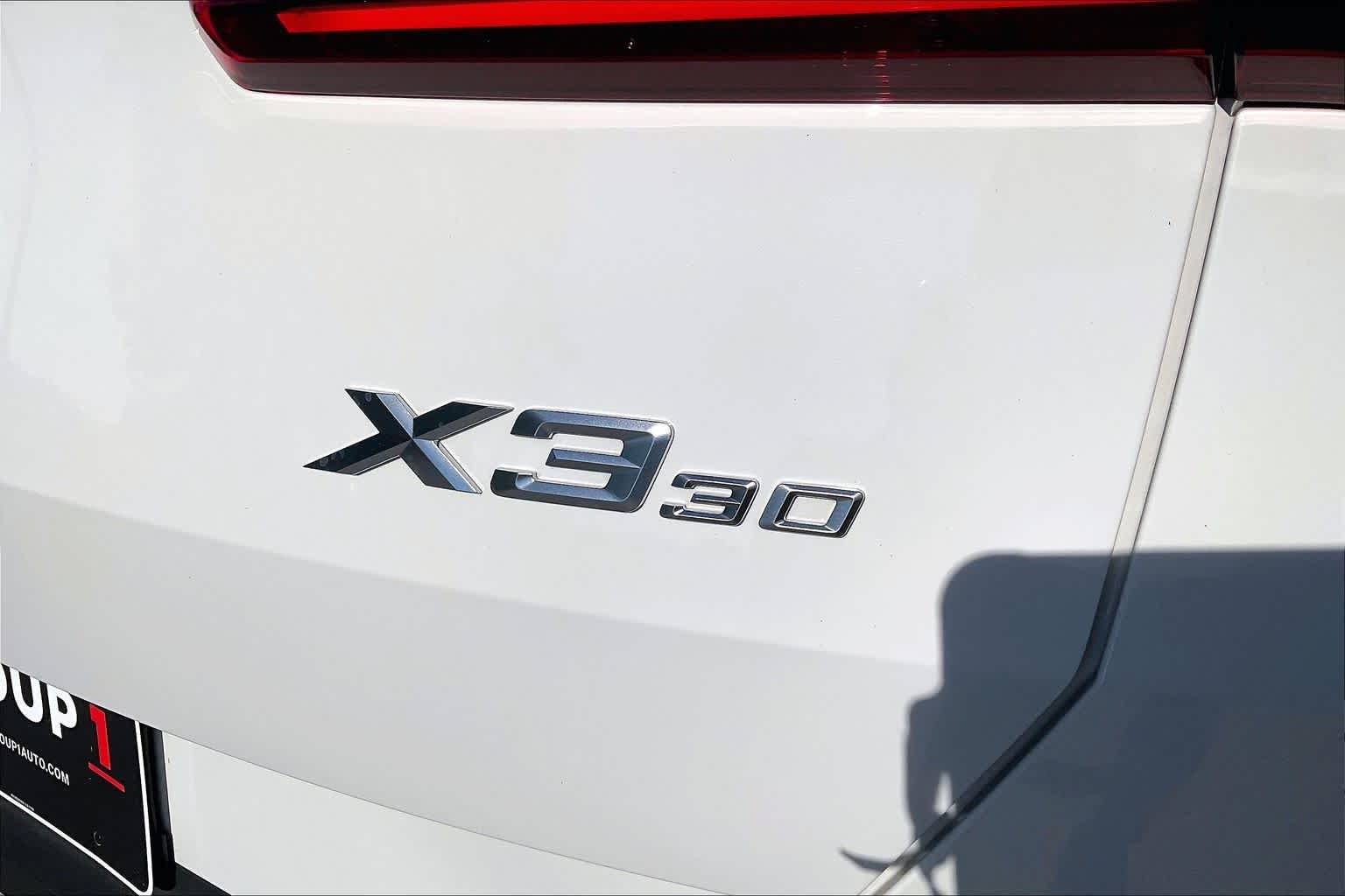 Used 2025 Alpine White BMW 30 xDrive image 32