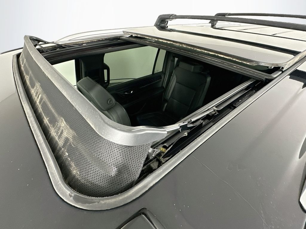 Used 2023 Onyx Black GMC Denali image 22
