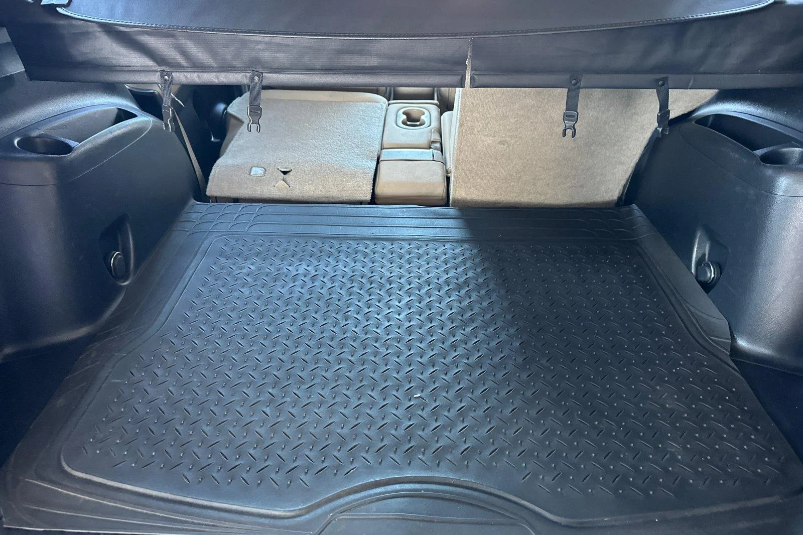 Used 2011 Pacific Blue Metallic Toyota Base image 15
