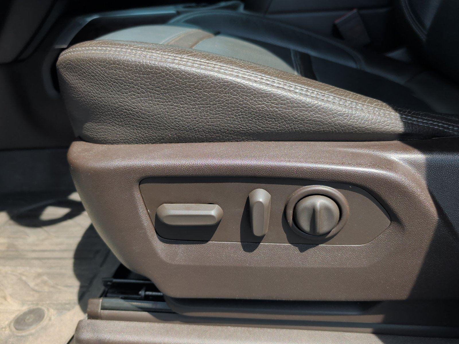 Used 2020 White Frost Tricoat GMC Denali image 16