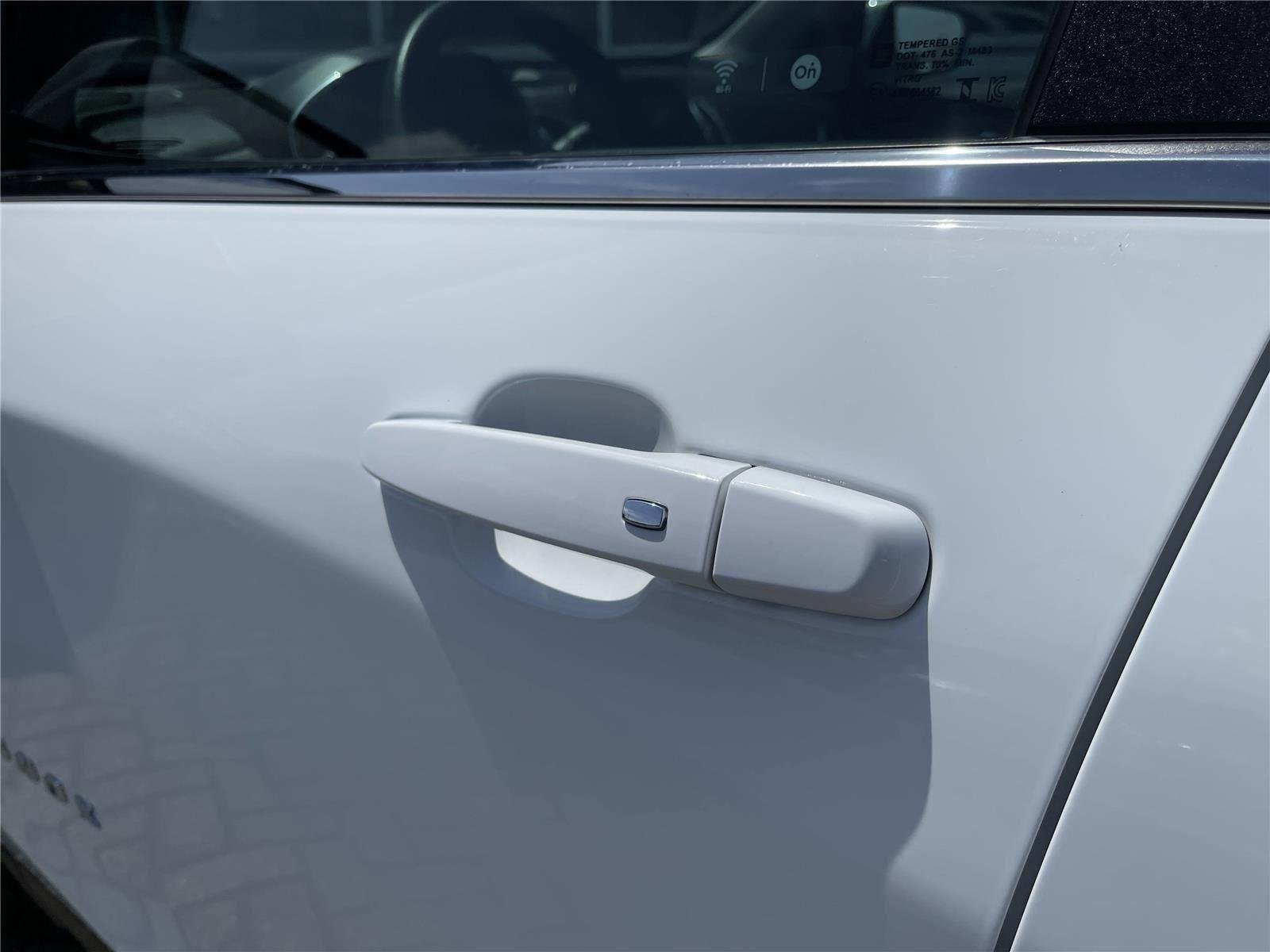 2023 Chevrolet Equinox 2FL - Photo 12