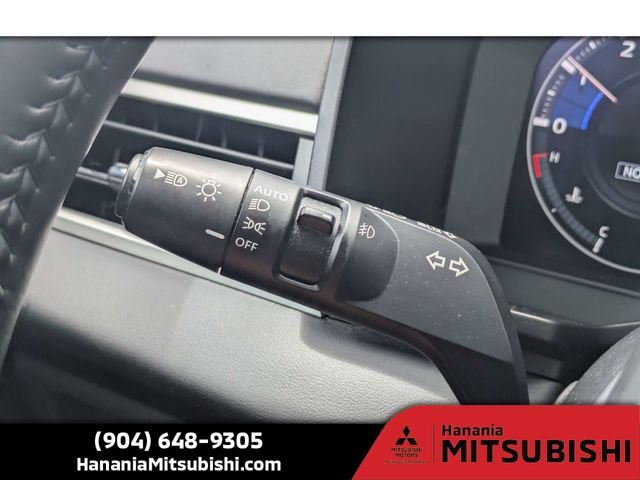 Used 2024  Mitsubishi  image 29
