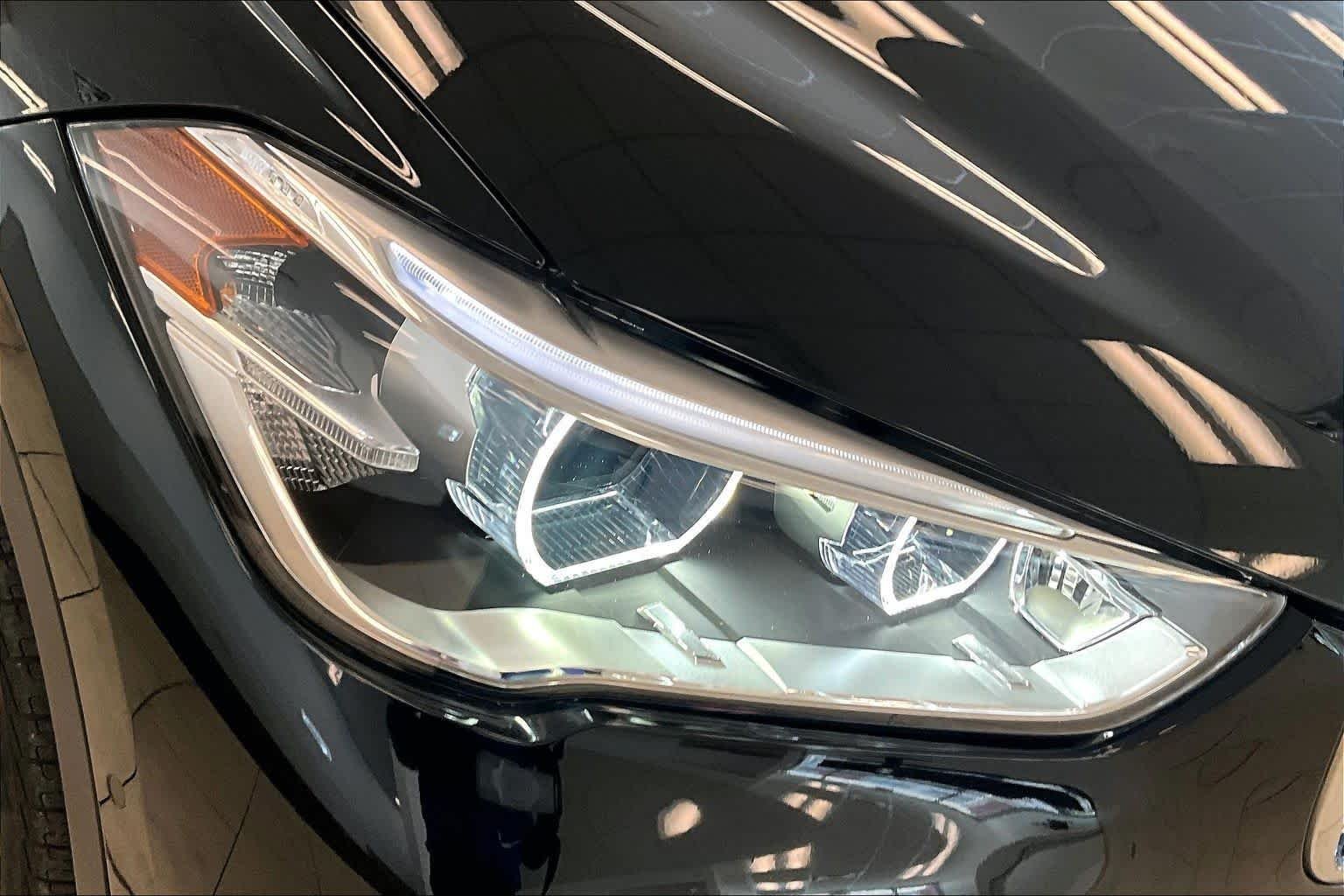 Used 2017 Black Sapphire Metallic BMW sDrive28i image 24