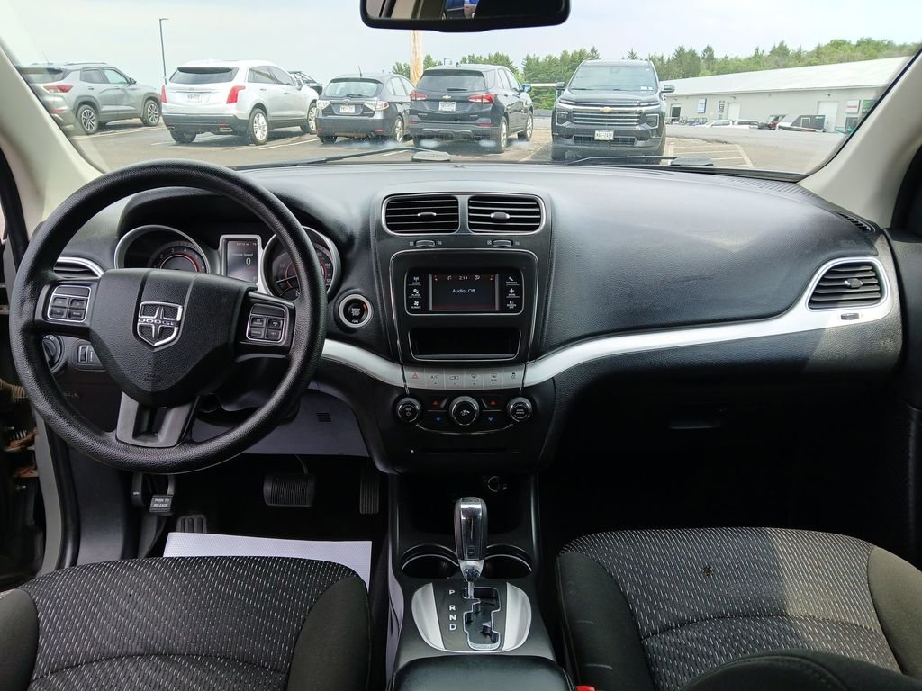 Used 2019 Gray Dodge SE image 13