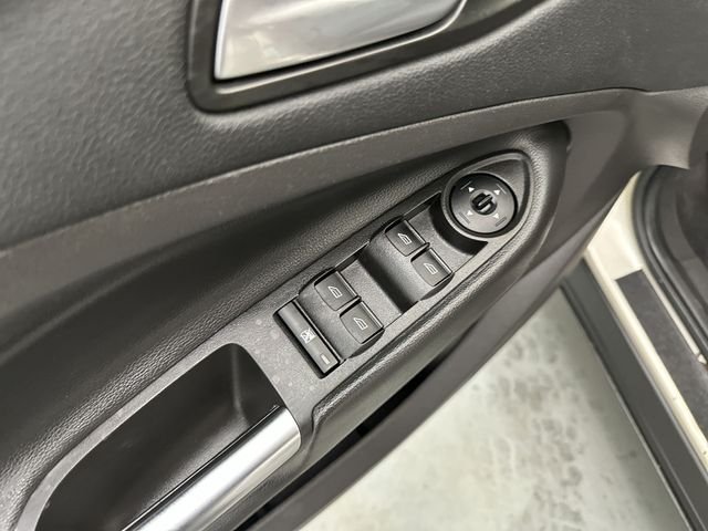 Used 2017 Gold Ford SE image 18