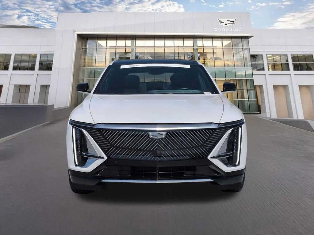Certified 2024 Cadillac LYRIQ Tech with VIN 1GYKPMRK3RZ117672 for sale in Calabasas, CA