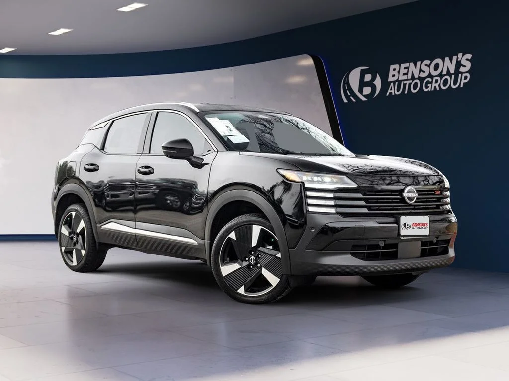 2026 Nissan Kicks 2.0 SR's photo