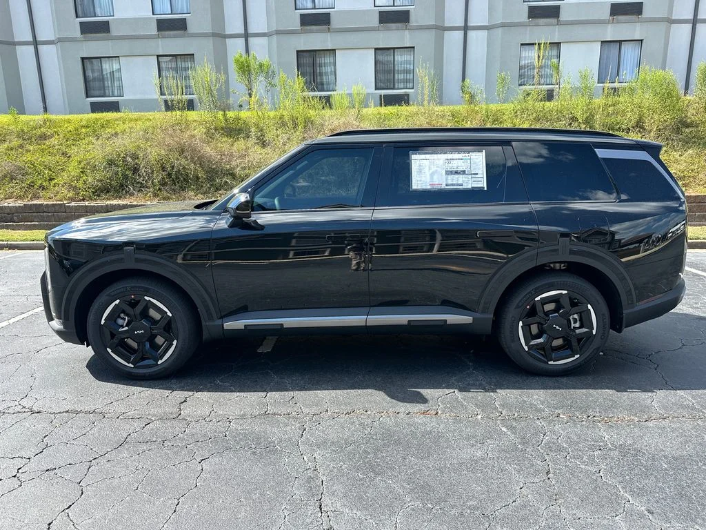 New 2027 Black Kia EX image 4