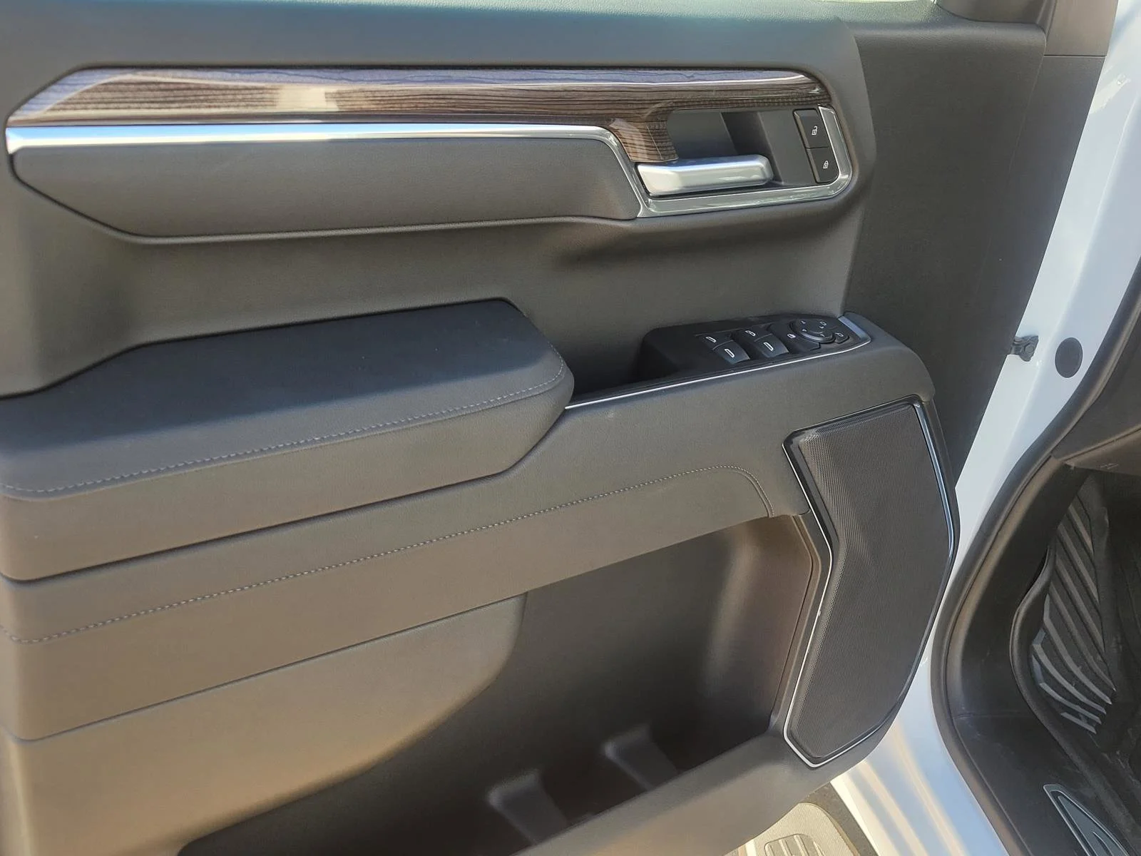 2026 Chevrolet Silverado 1500 LT Trail Boss - Photo 12