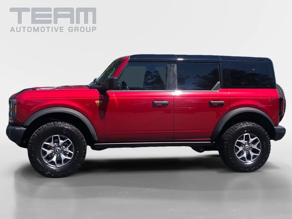 Used 2025 Red Ford Badlands image 4
