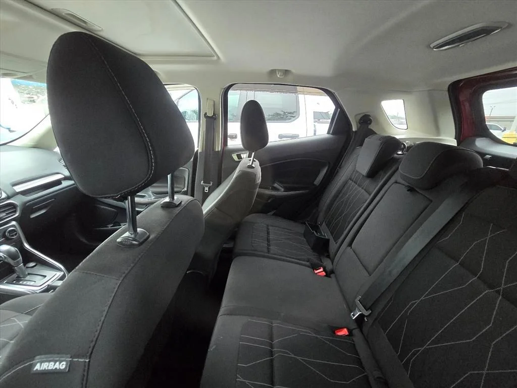 Used 2019 Red Ford SE image 5