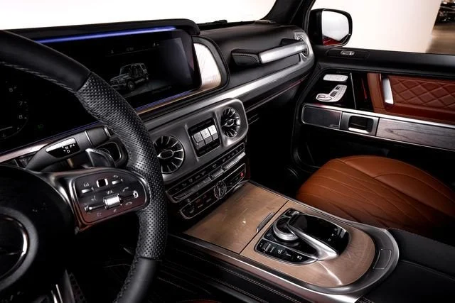 Used 2024 MANUFAKTUR Night Black Magno Mercedes-Benz G 63 AMG® image 29