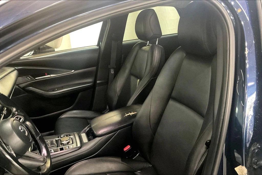 Used 2021 Blue Mazda Select image 25