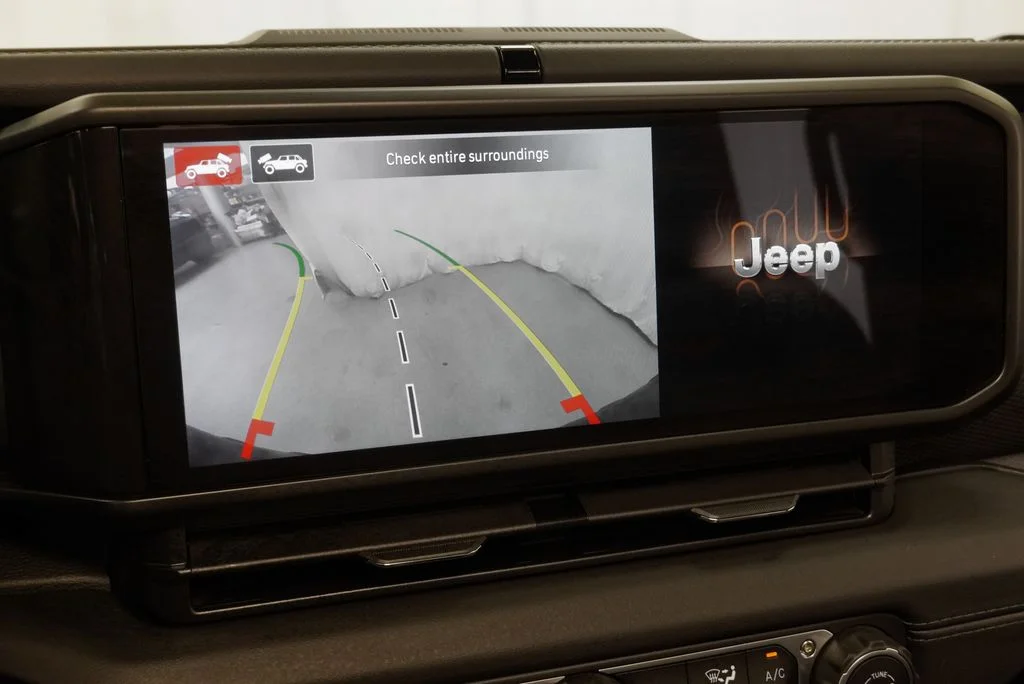 Used 2025  Jeep Rubicon X-Treme Recon image 30