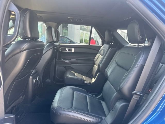 Used 2020 Blue Ford XLT image 9